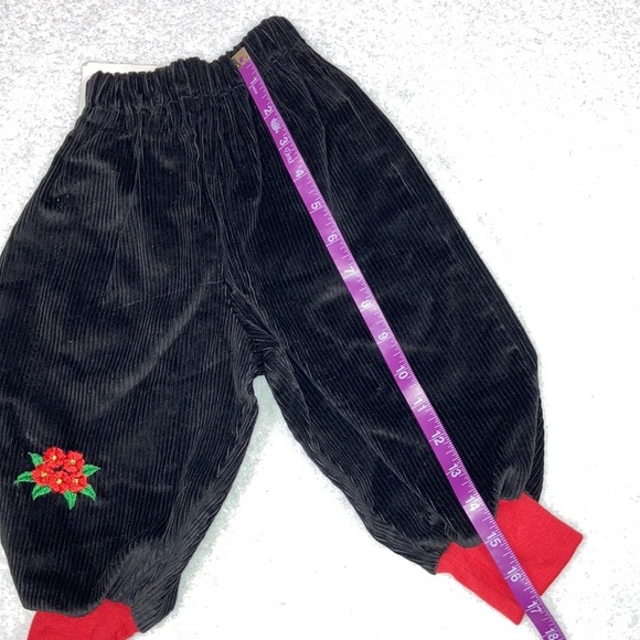 Vintage nwt black corduroy bubble pants 12/18m embroidered red flowers - Picture 6 of 8